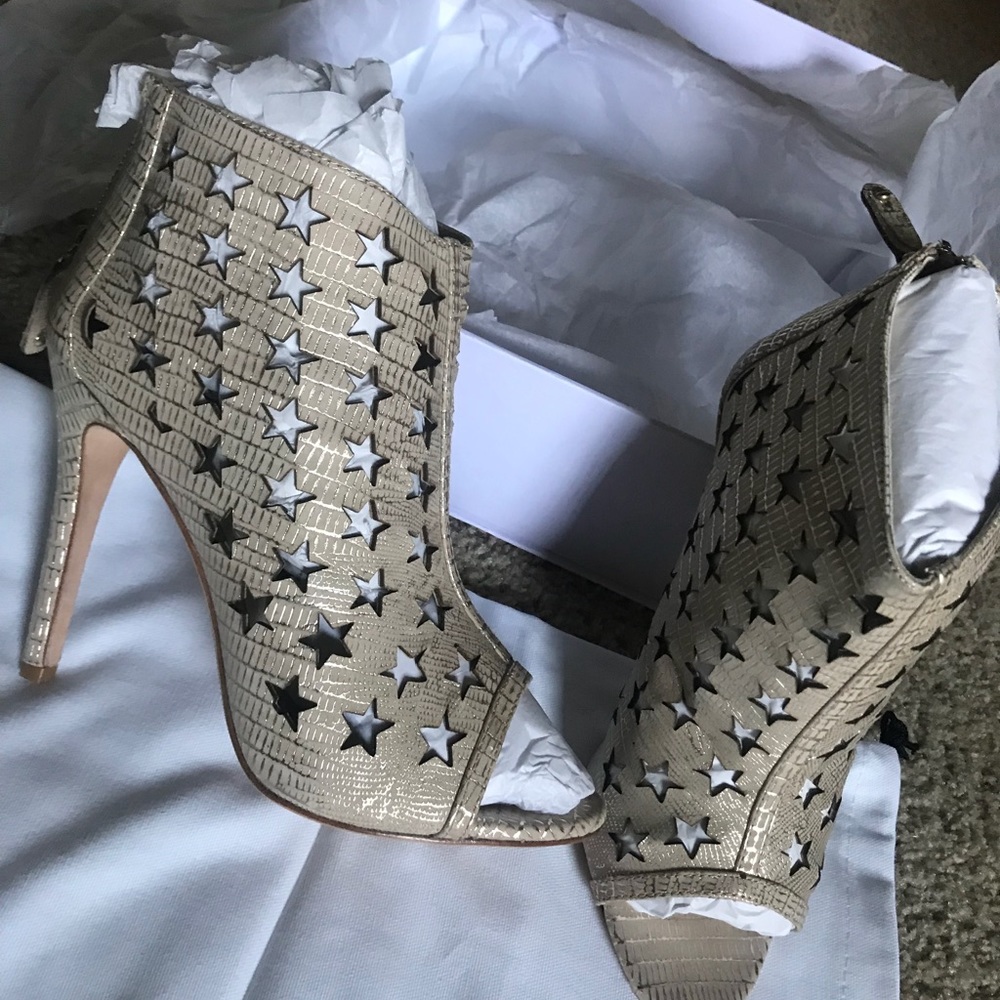 Alice & Olivia “Giovanna”